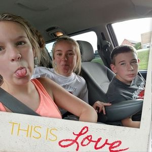 Meet your Posher, Crystal